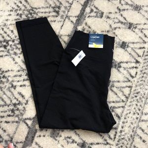 Old Navy Extra High Waisted PowerChill Hidden Pocket Leggings